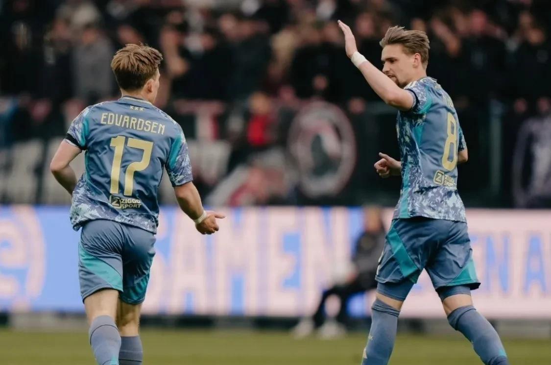 阿贾克斯客场大胜埃因霍温晋级荷甲领先 阿贾克斯客场大胜埃因霍温晋级荷甲领先