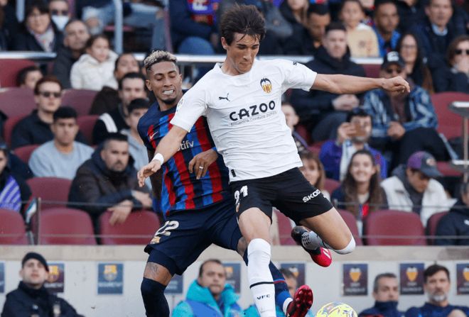 关于瓦伦西亚客场击败布尔戈斯，保级希望犹存的信息