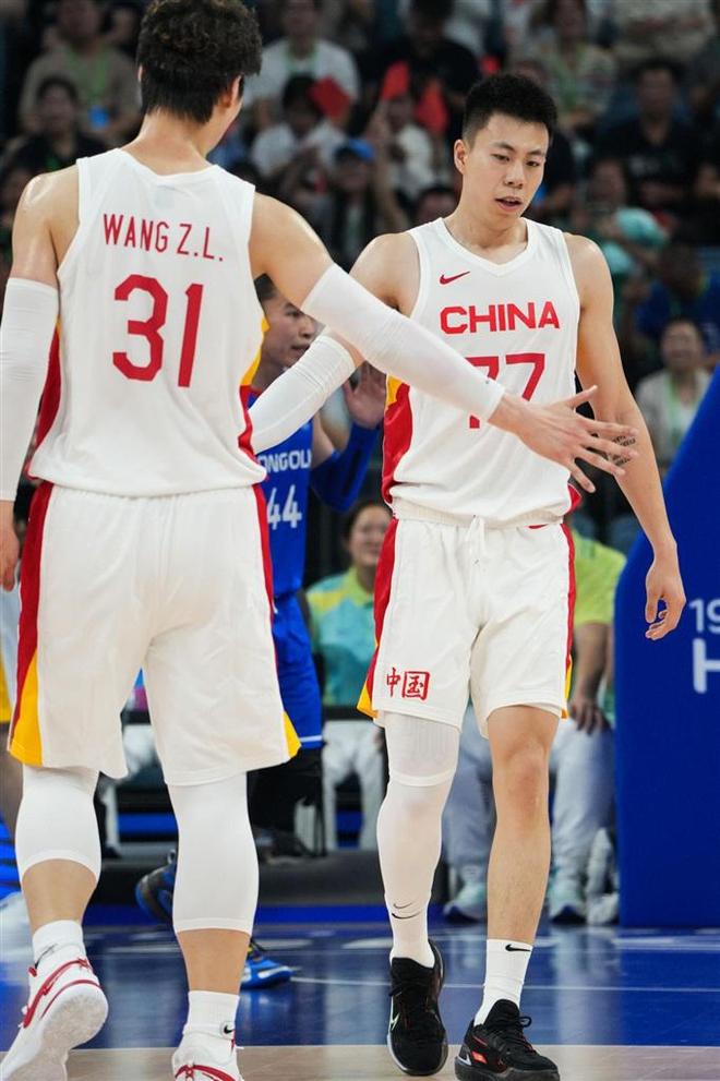 亚洲篮球锦标争夺激烈，菲律宾队斩获铜牌