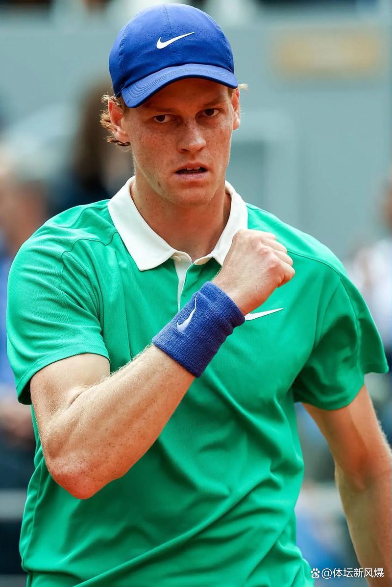 关于年终总决赛险胜戴维斯杯,辛纳点燃赛场的信息 关于年终总决赛险胜戴维斯杯,辛纳点燃赛场的信息