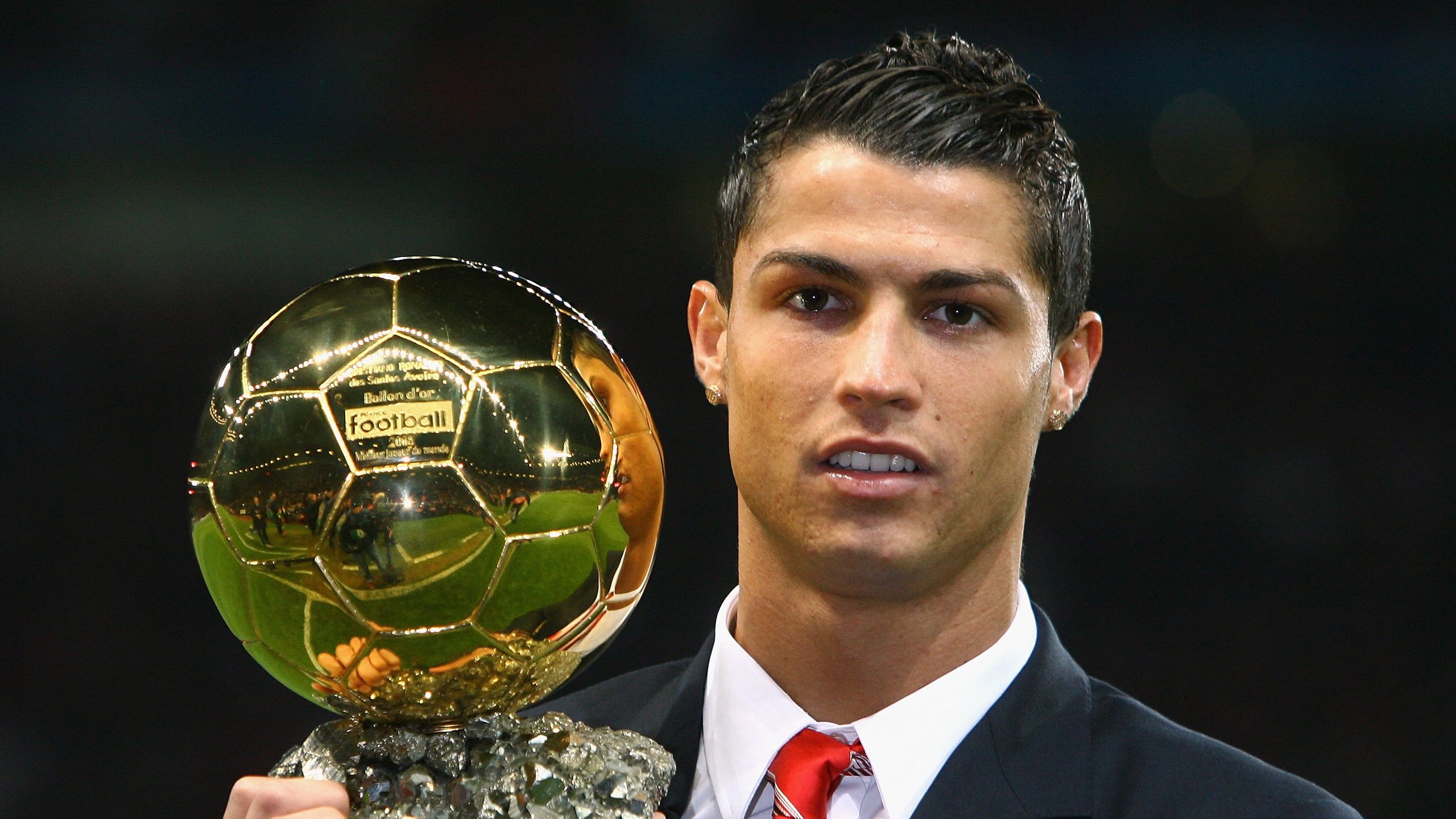 佩德里导演奇迹之夜，那不勒斯逆转巴拉圭，新王登基的关键先生