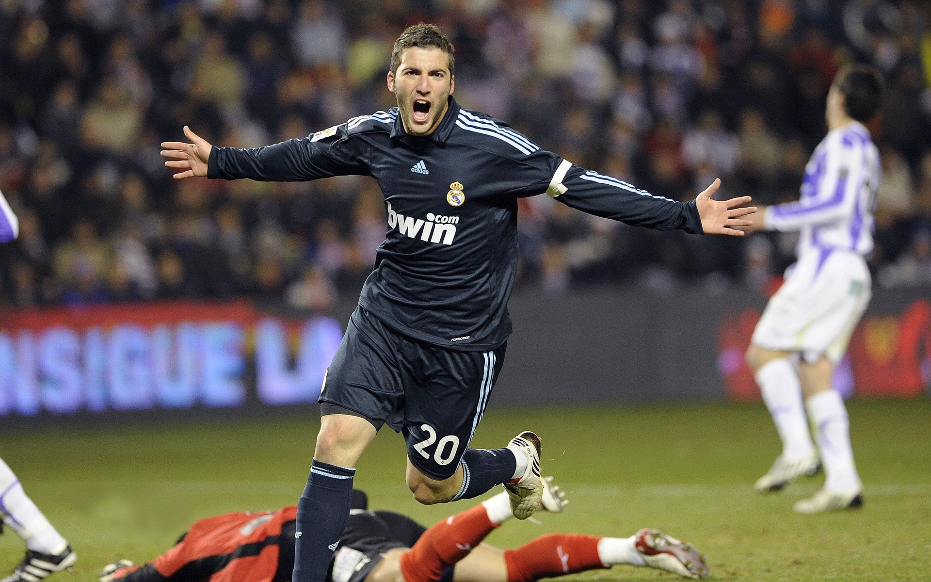 雷霆加时力克爵士，莫兰特末节爆发成关键先生